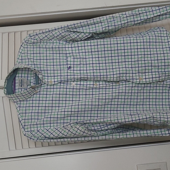 5 Stylish Boutique Button-Downs - Picture 3 of 10